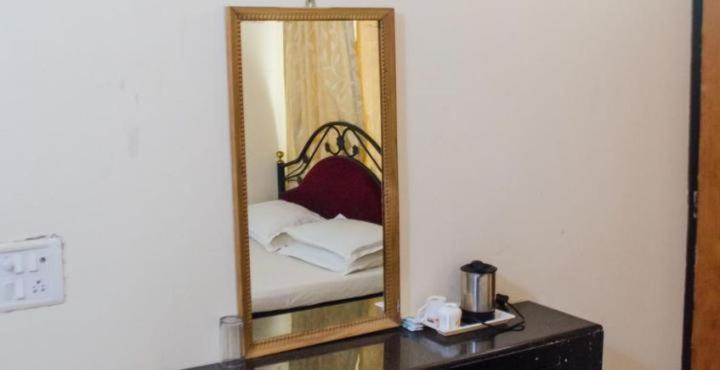 Hotel Shangrila Маджорда Екстериор снимка