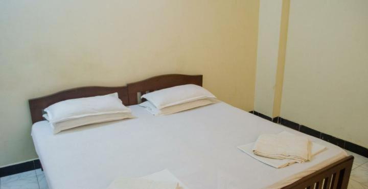 Hotel Shangrila Маджорда Екстериор снимка